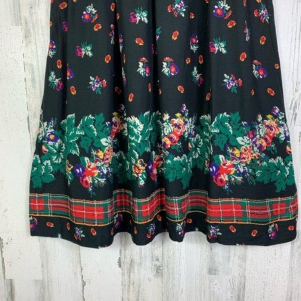 Black Pleated Floral Holiday Festive Midi Skirt - Picture 3 of 10